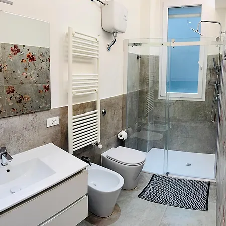 Spruzzo Di Mare * 拉迪斯波利